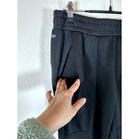 Spyder Active Performance Pants Size M Black Unisex/See Measurements-SMALL FLAWS - Picture 4 of 15